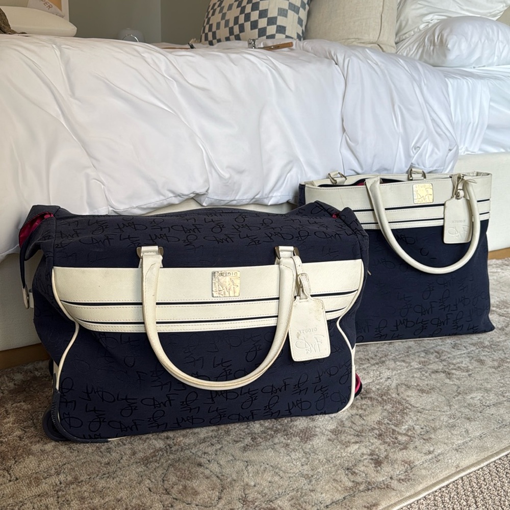 🔵 15%+ OFF SALE - DVF luggage travel set